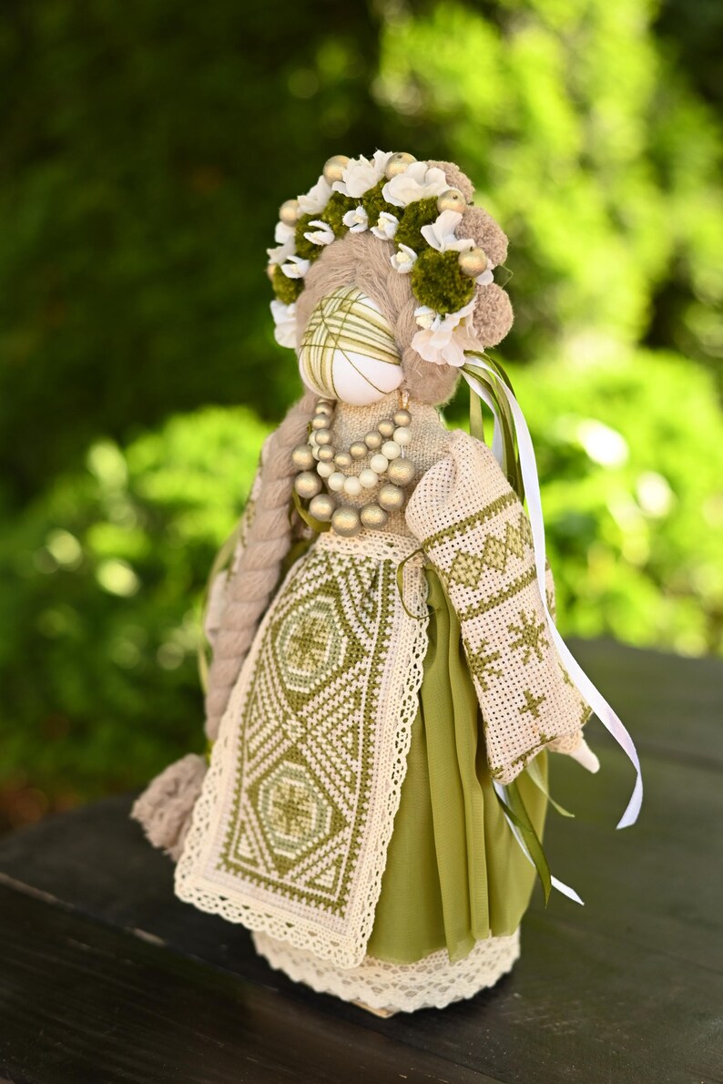 Handmade Motanka doll in traditional style, Rustic slavic folk decor, Unique artisan gift for home or cultural display image 8