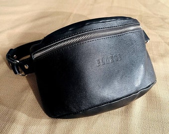 Leather banana bag for men, Black leather man purse, Small pouch with zipper, Zipper fanny pack for boyfriend, Leather crossbody pouch