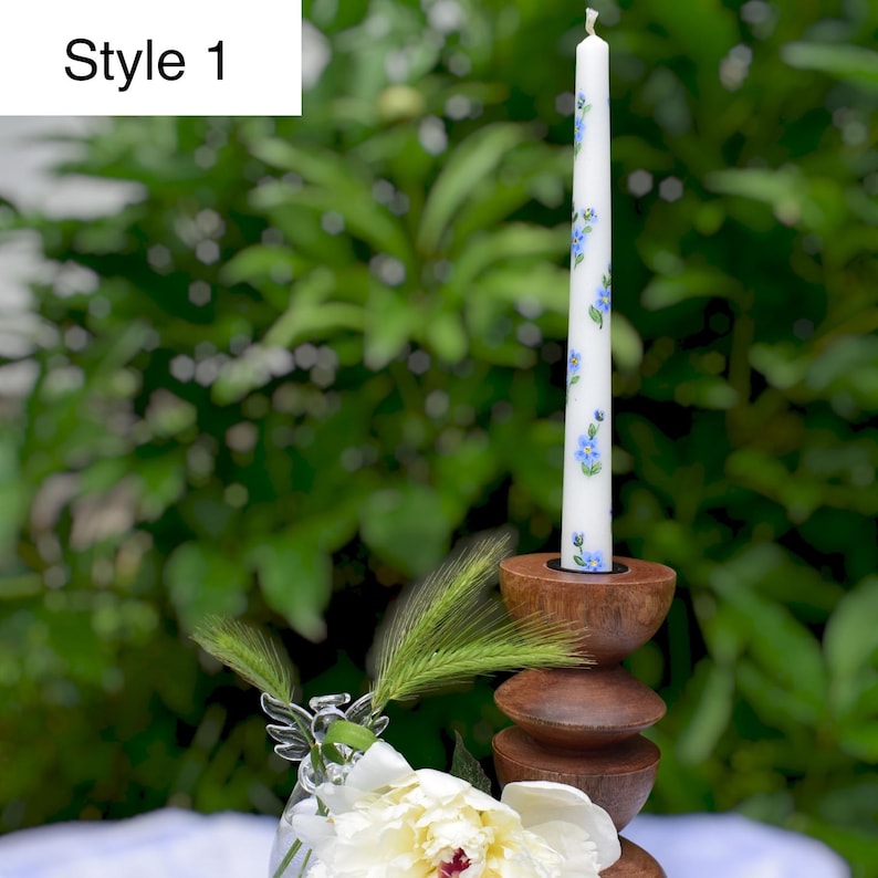 Floral taper candle with blue flowers, 22 cm white decorative dinner candle, Elegant table centerpiece, Wedding decor, 2 cm base fit