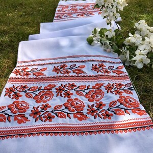 Embroidered Red Rose Linen Bread Towel – Traditional Slavic Table Runner with Folk Cross-Stitch Pattern, Wedding or Holiday Ritual Cloth