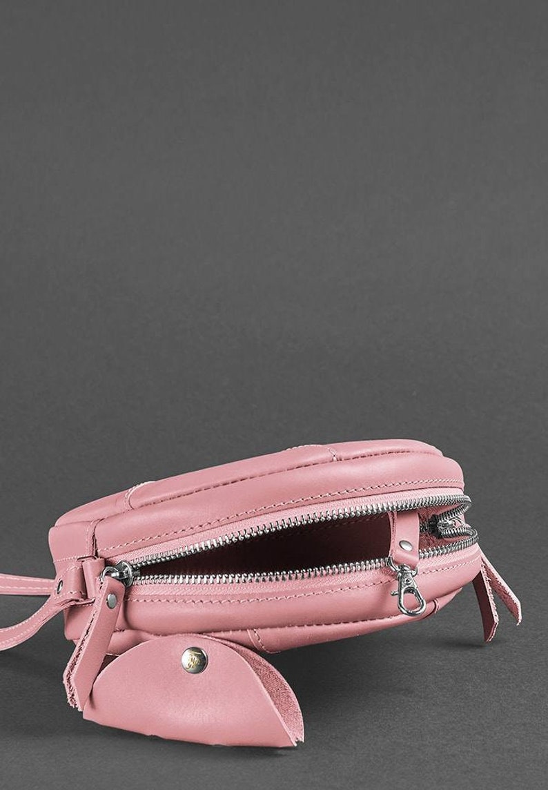 Round Pink Crossbody Bag Minimalist Circle Purse with Adjustable Strap, Modern Small Shoulder Bag for Everyday Wear and Casual Outfits
