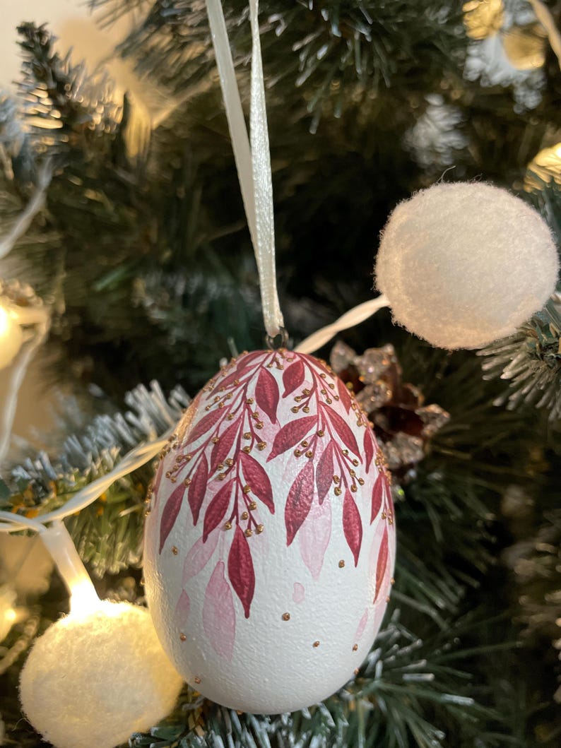 Hand painted decorative egg ornaments, Symbolic hanging decorations, Floral spring ornaments for home decor