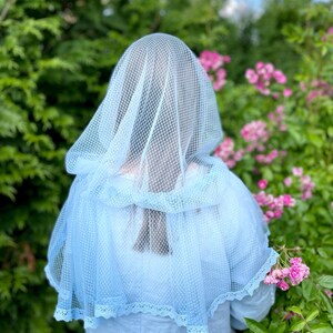 Light Blue Mesh Chapel Veil with Lace Trim and Hooded Design – Soft Tulle Head Covering for Prayer, Mass and Modest Christian Worship