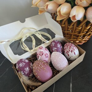 Spring home decor egg set in pink tones, Hand painted floral eggs, Artisan table accent