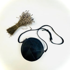 Chic leather cross-body bag