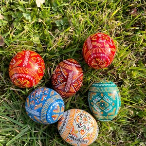 Set of 6 Easter wood eggs, Hand painted wooden eggs, Easter basket eggs, Decorative Easter eggs, Ukrainian traditional Pysanka, Easter gift immagine 4