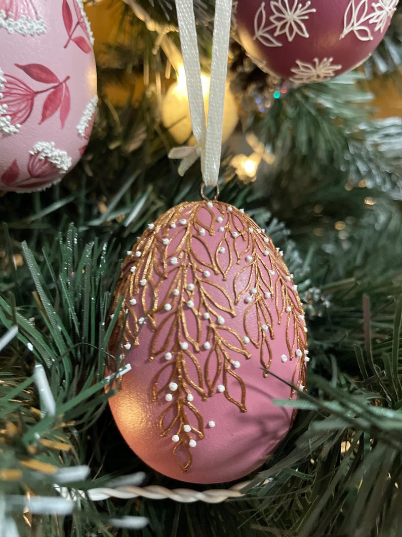 Hand painted decorative egg ornaments, Symbolic hanging decorations, Floral spring ornaments for home decor