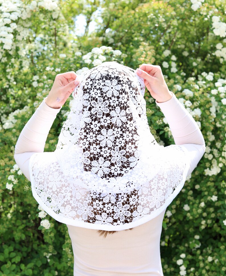 Lace Head Covering with Floral Pattern, Symbolic White Textile Accessory, Decorative Veil for Cultural Styling and Photography