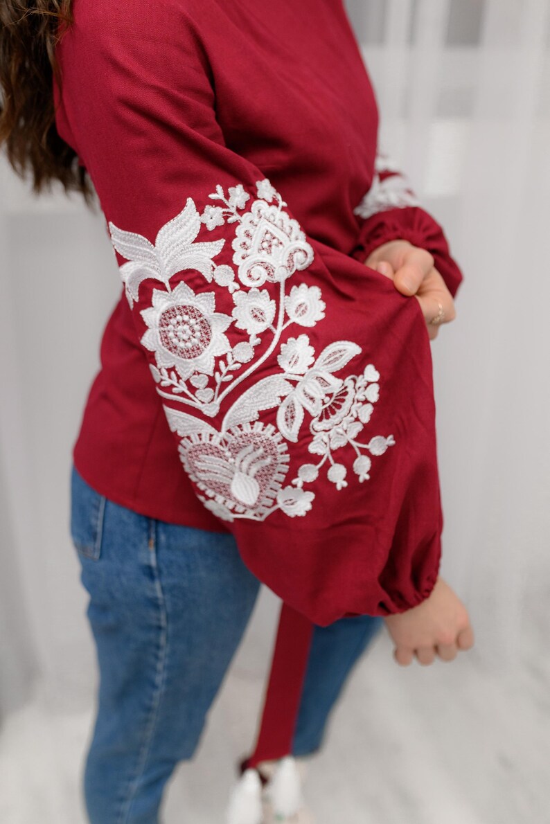 Women’s peasant linen top
