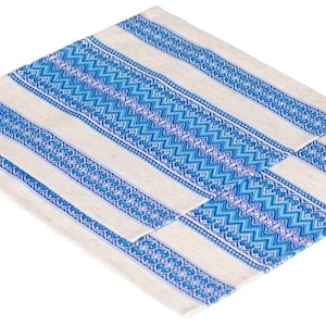 White Cotton Napkin with Blue Ukrainian Folk Pattern Fabric – Woven Geometric Table Linen, Rustic Reusable Cloth Placemat for Dining
