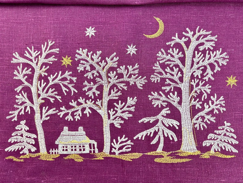 Magenta Linen Table Runner with Winter Cottage Moon Embroidery, Christmas Table Center Topper, Handmade Holiday Dining Decor Gift Accent