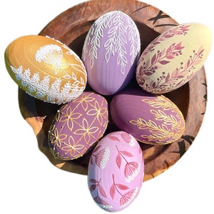 Hand-painted wooden Easter eggs set