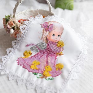 Easter Basket Cover with Beaded Angel and Chicks – Lace Trim White Cloth, 11x9 Inch Decorative Embroidered Easter Basket Liner