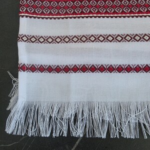 Ukrainian Wedding Rushnyk Towel 0.31×2.40 m, Embroidered Doves and Flowers, Traditional Slavic Ceremony Bread and Rings Cloth with Fringe