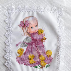 Beaded Easter basket cover