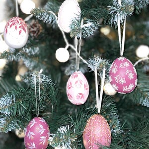 Hand painted decorative egg ornaments, Symbolic hanging decorations, Floral spring ornaments for home decor