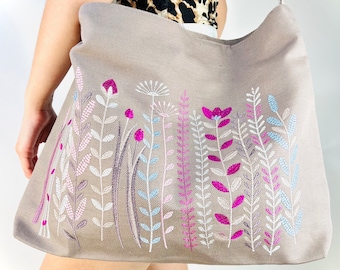 Linen Shoulder Bag with Wildflower Embroidery – Large Fabric Hobo Bag with Adjustable Strap, Floral Folk Design for Everyday Use