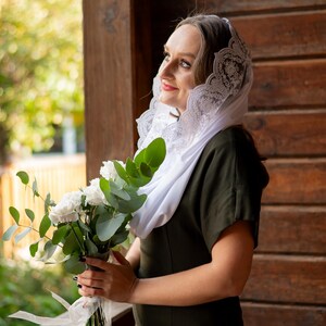 White lace mantilla veil