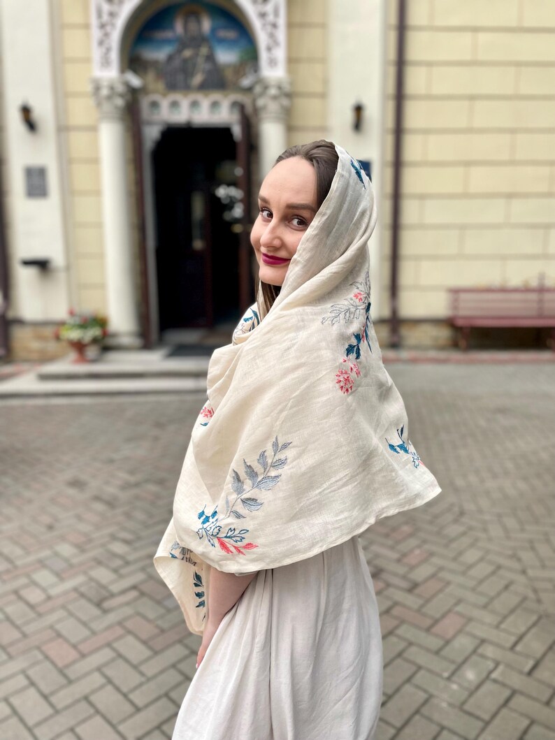 Embroidered сream рeadscarf for сhurch or liturgy