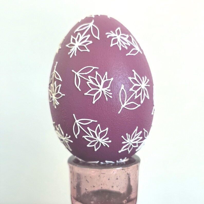 Spring home decor egg set in pink tones, Hand painted floral eggs, Artisan table accent