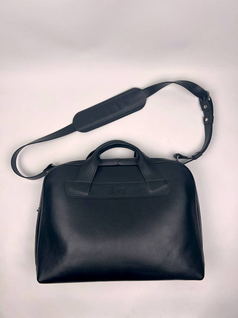 Handmade Black Leather Weekender / Work Bag – Wide-Mouth Zip, Removable Shoulder Strap, Minimalist Travel Duffel, Gift for Him