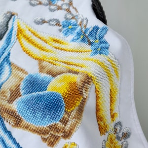 Embroidered Easter Basket Cover