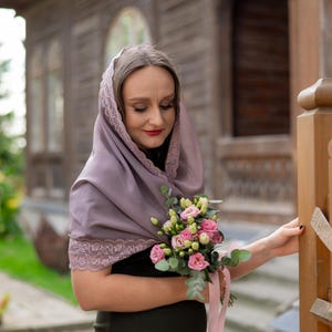 Elegant mauve chiffon mantilla with lace trim