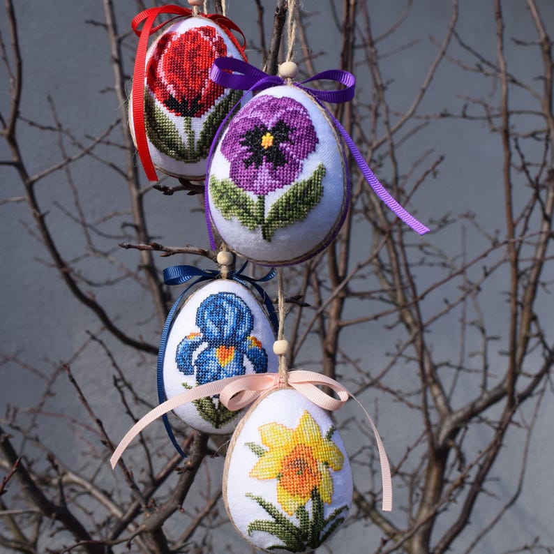 Set of 4 handmade embroidered floral Easter eggs