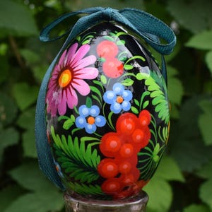 Set of 6 hand painted Easter egg ornaments with ribbons, Ukrainian folk floral wooden eggs, Gift boxed spring decor