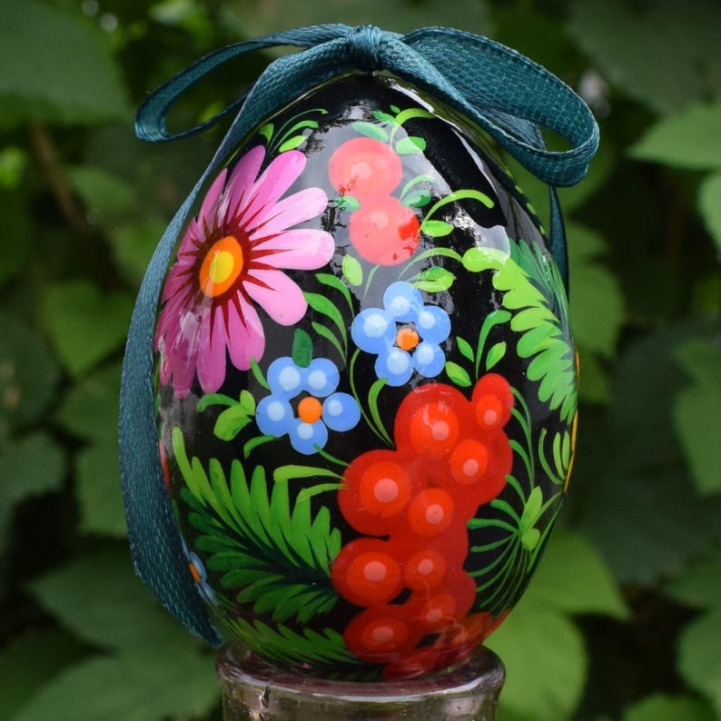 Set of 6 hand painted Easter egg ornaments with ribbons, Ukrainian folk floral wooden eggs, Gift boxed spring decor
