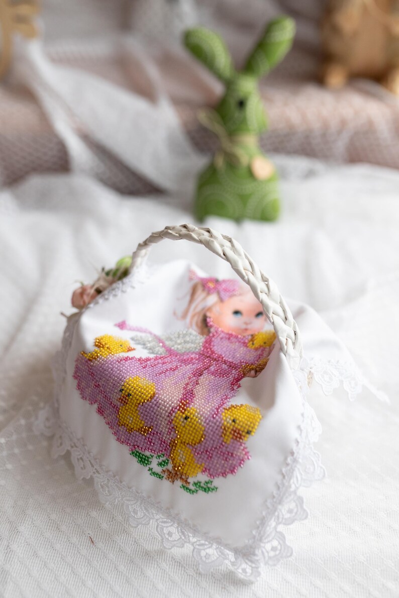 Beaded Easter basket cover