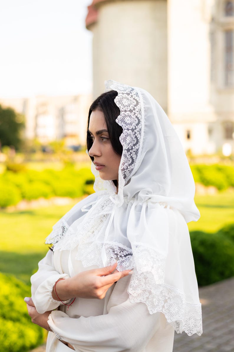 White hooded chapel veil with scalloped lace trim, Catholic prayer hood for mass and worship, Modest church head covering for women