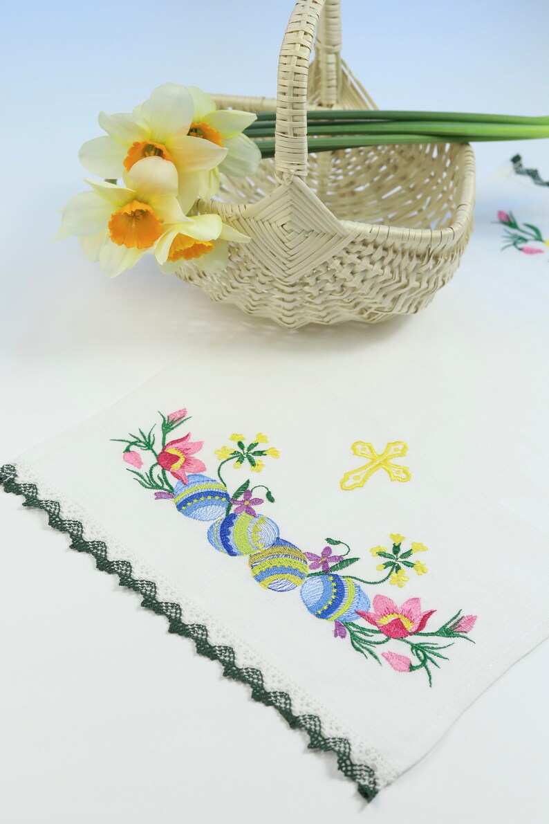 Embroidered Easter basket cover linen towel with cross and floral motifs, Lace edge Pascha cloth, Spring table decor handmade gift