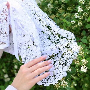 Elegant headscarf with floral lace