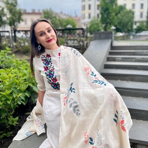 Embroidered сream рeadscarf for сhurch or liturgy