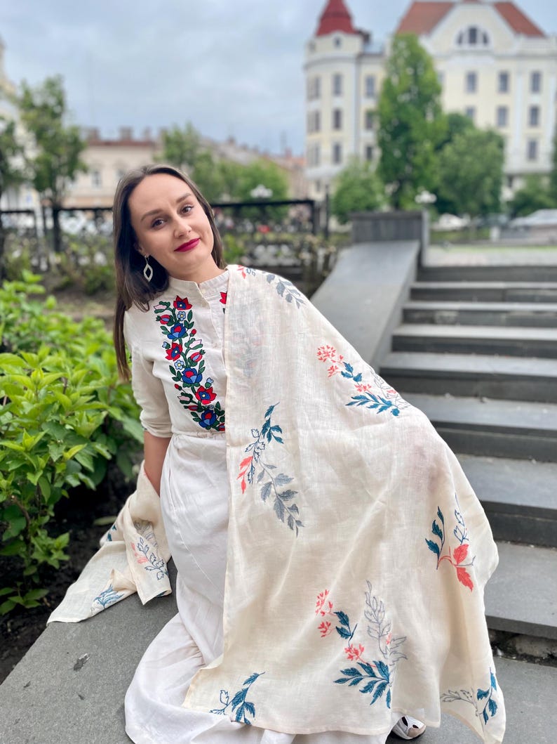 Embroidered сream рeadscarf for сhurch or liturgy