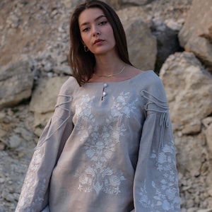 Linen embroidered blouse in taupe gray