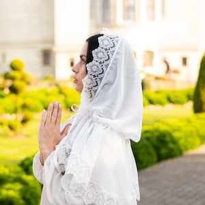 White hooded chapel veil with scalloped lace trim, Catholic prayer hood for mass and worship, Modest church head covering for women