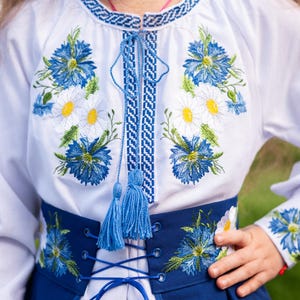Girls Ukrainian embroidered white dress set with cornflower daisy and lace up corset belt, Traditional vyshyvanka for holidays and photos