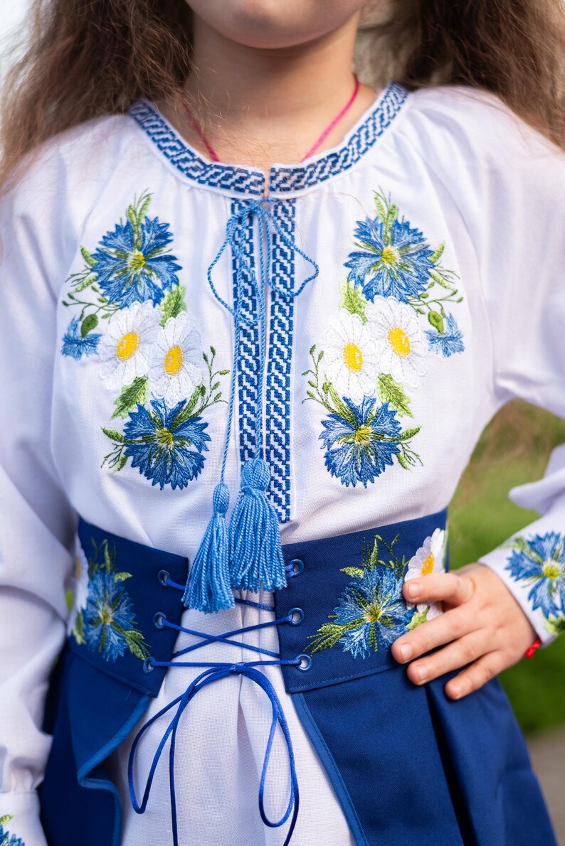 Girls Ukrainian embroidered white dress set with cornflower daisy and lace up corset belt, Traditional vyshyvanka for holidays and photos