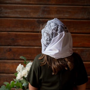 White lace mantilla veil