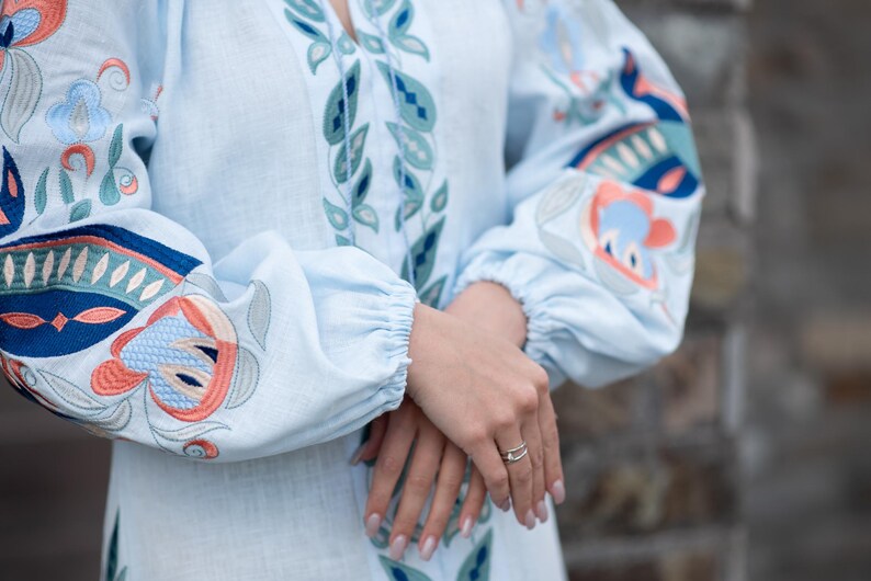 Light Blue Linen Embroidered Ukrainian Vyshyvanka Dress with Leaf Motifs, Tassel Belt and Front Slit – Boho Folk Midi with Balloon Sleeves