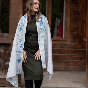 Gray Linen Scarf with Blue Iris Flower Embroidery, Handcrafted Lightweight Wrap, Botanical Floral Shawl, Elegant Boho Nature Inspired Scarf