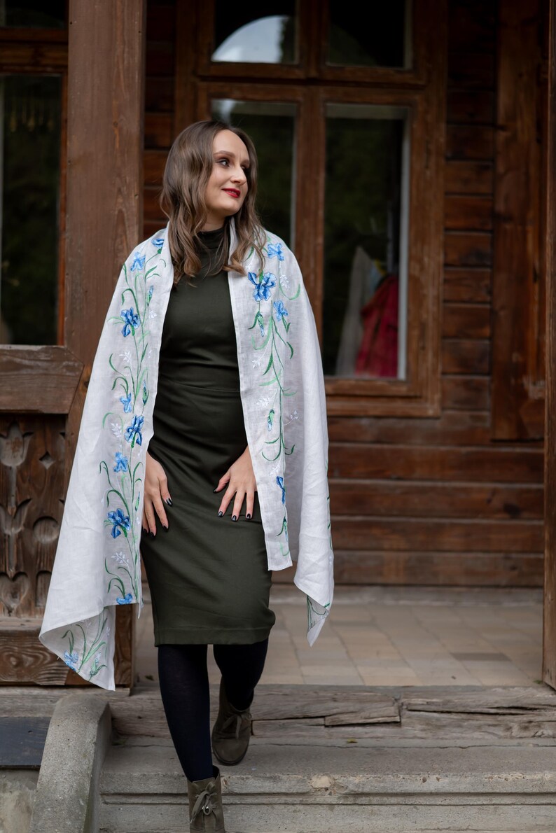 Gray Linen Scarf with Blue Iris Flower Embroidery, Handcrafted Lightweight Wrap, Botanical Floral Shawl, Elegant Boho Nature Inspired Scarf