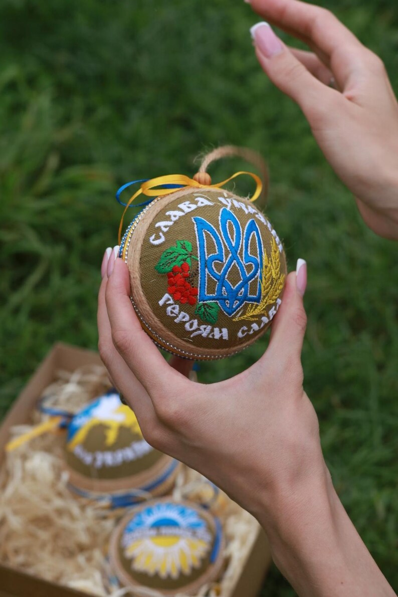 Ukrainian embroidered ornament set of 3, Blue yellow fabric ball baubles with jute hanger, Rustic gift box, Patriotic holiday decor