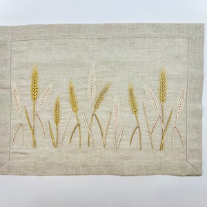 Embroidered Wheat Linen Napkins, Beige Farmhouse Kitchen Decor, Set of 6 afbeelding 1