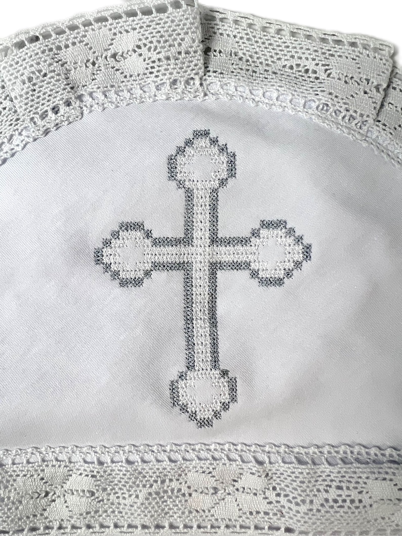Lace baby baptism blanket, Christening blanket for boy or girl, Baptism gift for baby, Blessing blanket, Cross embroidery baptism blanket Bild 5