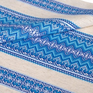 White Cotton Napkin with Blue Ukrainian Folk Pattern Fabric – Woven Geometric Table Linen, Rustic Reusable Cloth Placemat for Dining