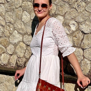 Handmade Woven Leather Crossbody Bag with Removable Zipper Pouch and Adjustable Strap – Cognac Brown Boho Shoulder Purse for Everyday Use