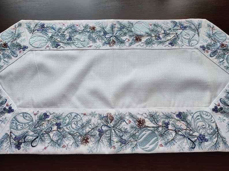 Xmas embroidered blue table runner, Scandi blue runner, Christmas decor, Xmas table set, Runner with embroidered Xmas tree branch with balls 画像 5